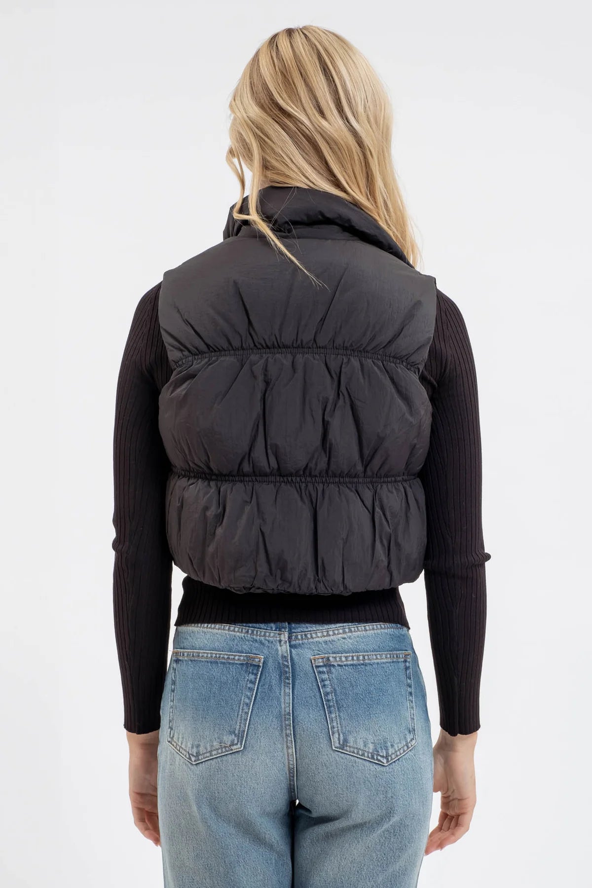 Black Crop Puffer Vest